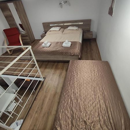 شقة Kossuth Garden ديبريتْسين المظهر الخارجي الصورة