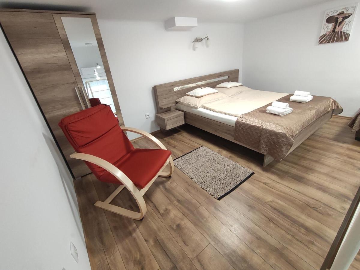شقة Kossuth Garden ديبريتْسين المظهر الخارجي الصورة